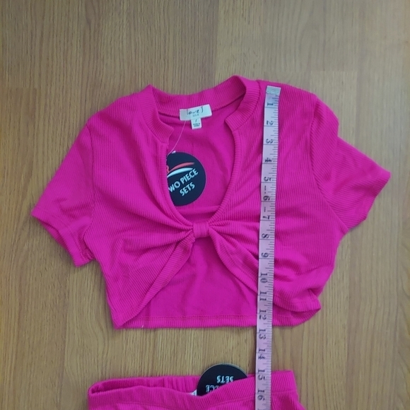 love J 2-piece set, fushia ribbed biker shorts + knot front crop top, NEW, small - Picture 5 of 10